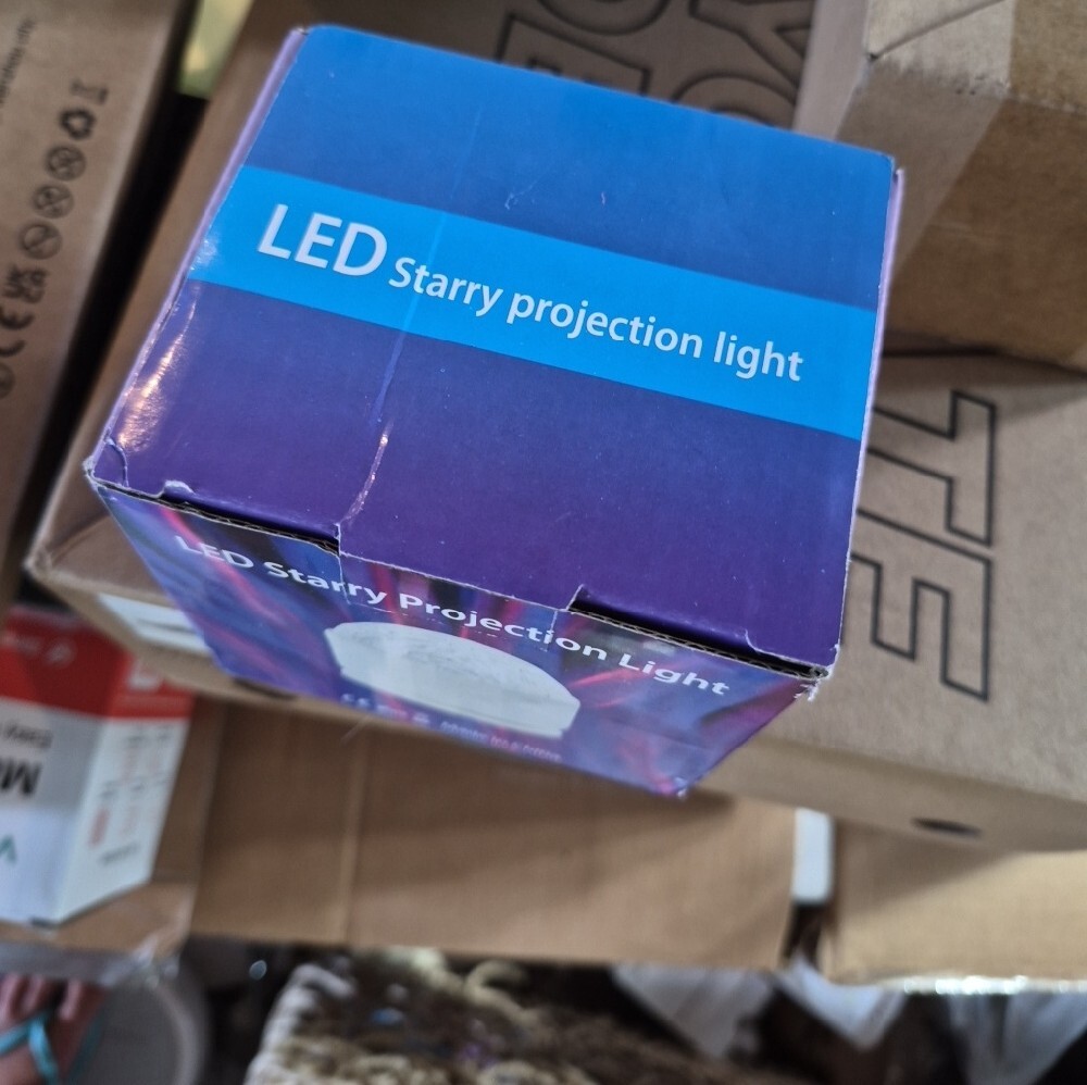 LED Starry Projection Light - Nwt - Picture 2 of 3